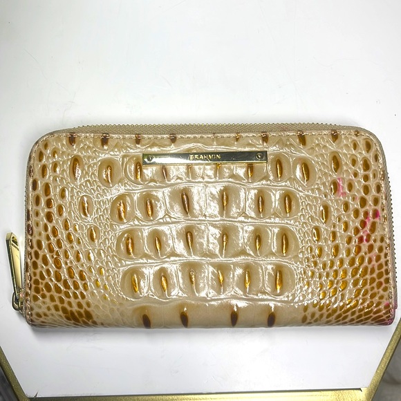 Brahmin Alligator Skinned Wallet - Picture 1 of 8